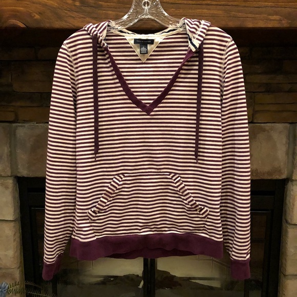 Tommy Hilfiger Tops - Tommy Hilfiger Maroon & White Striped Hoodie • Med